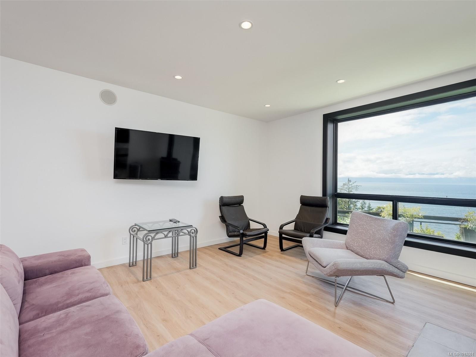 7551 Ocean Park Pl, Sooke, BC