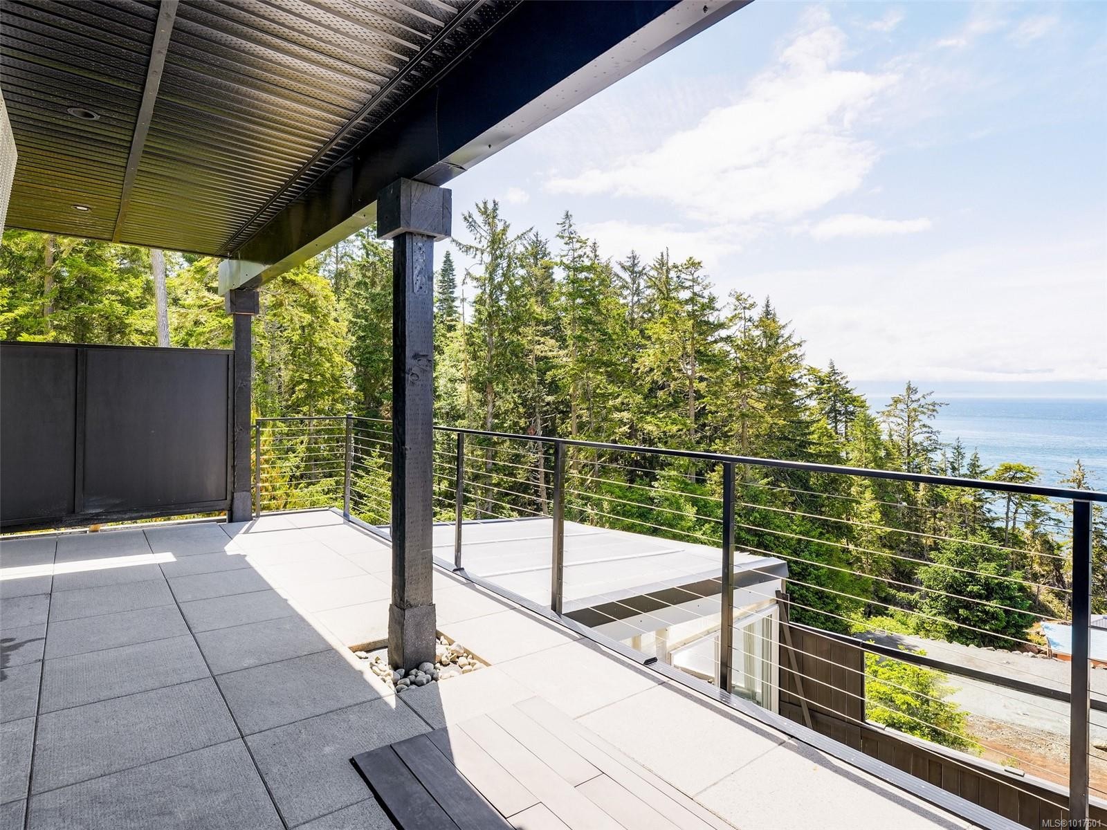 7551 Ocean Park Pl, Sooke, BC