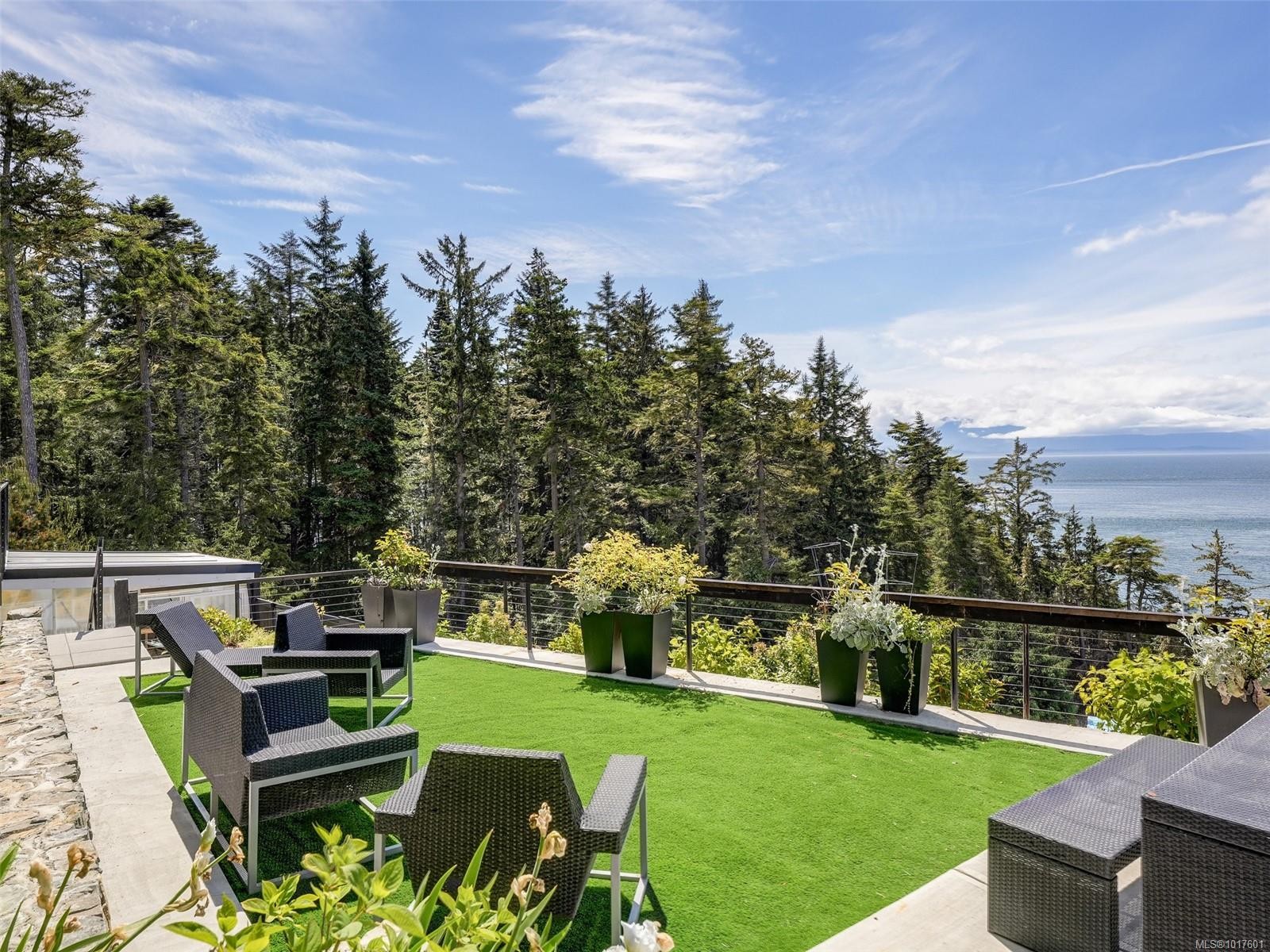 7551 Ocean Park Pl, Sooke, BC