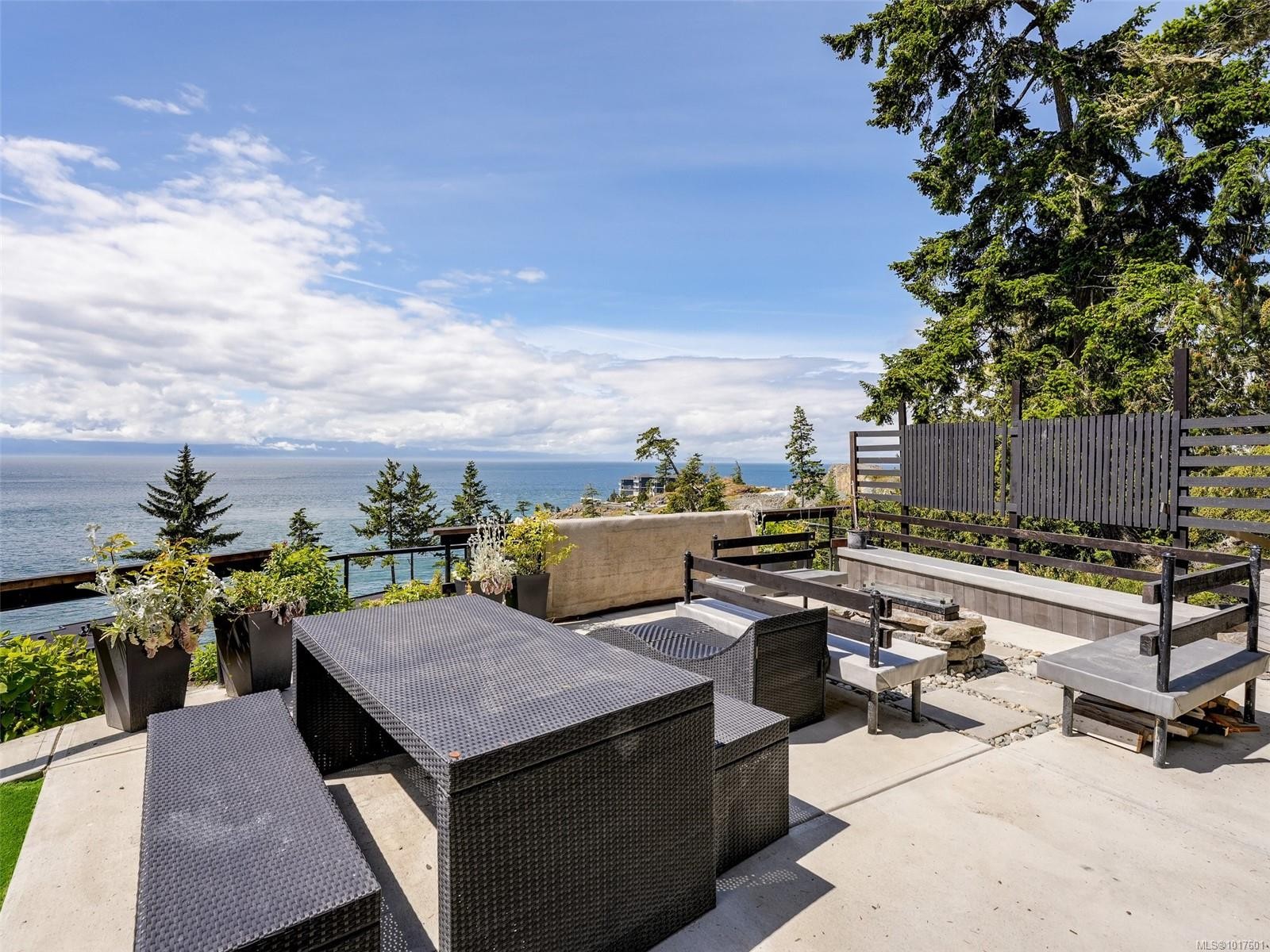 7551 Ocean Park Pl, Sooke, BC