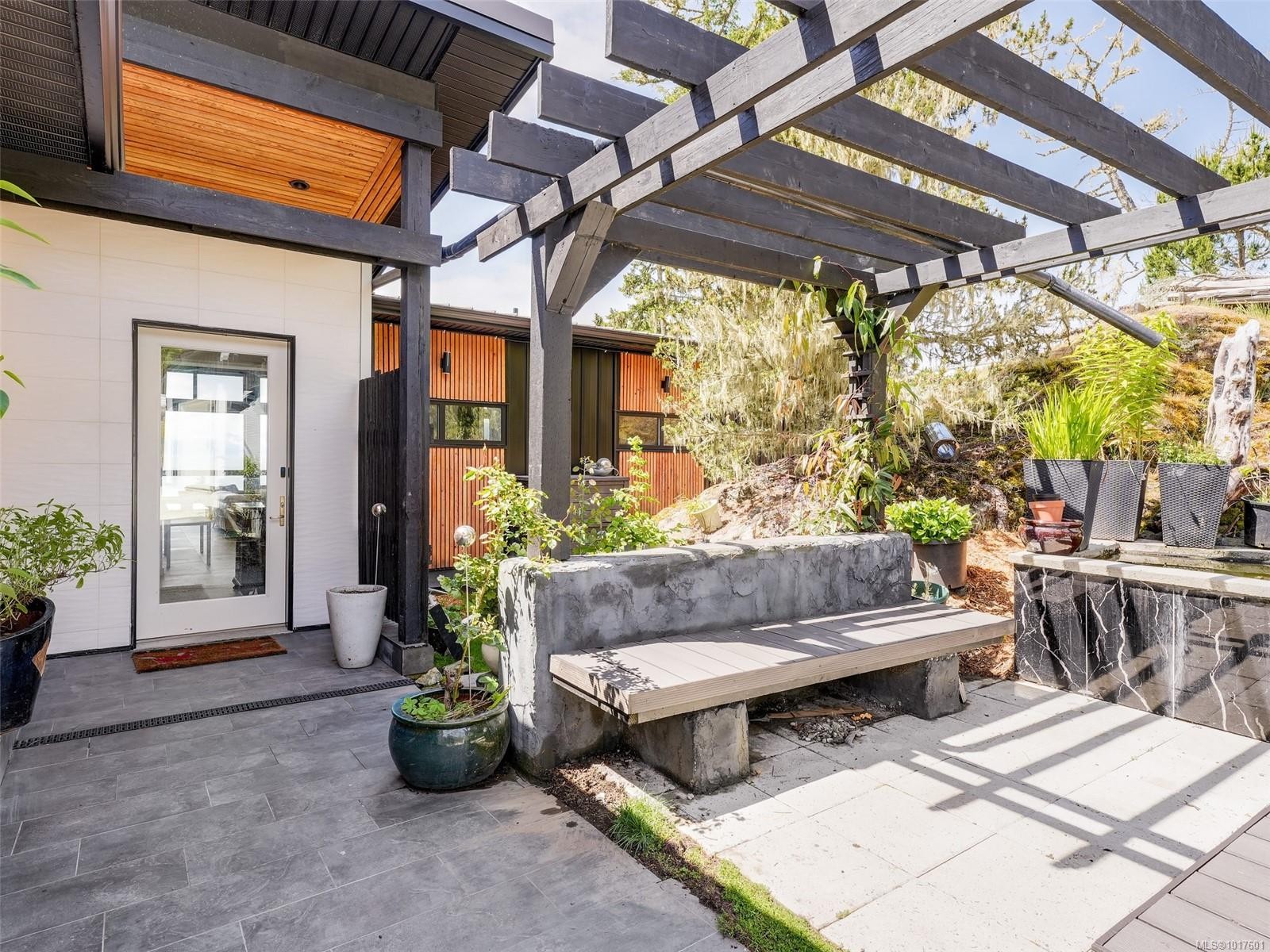 7551 Ocean Park Pl, Sooke, BC