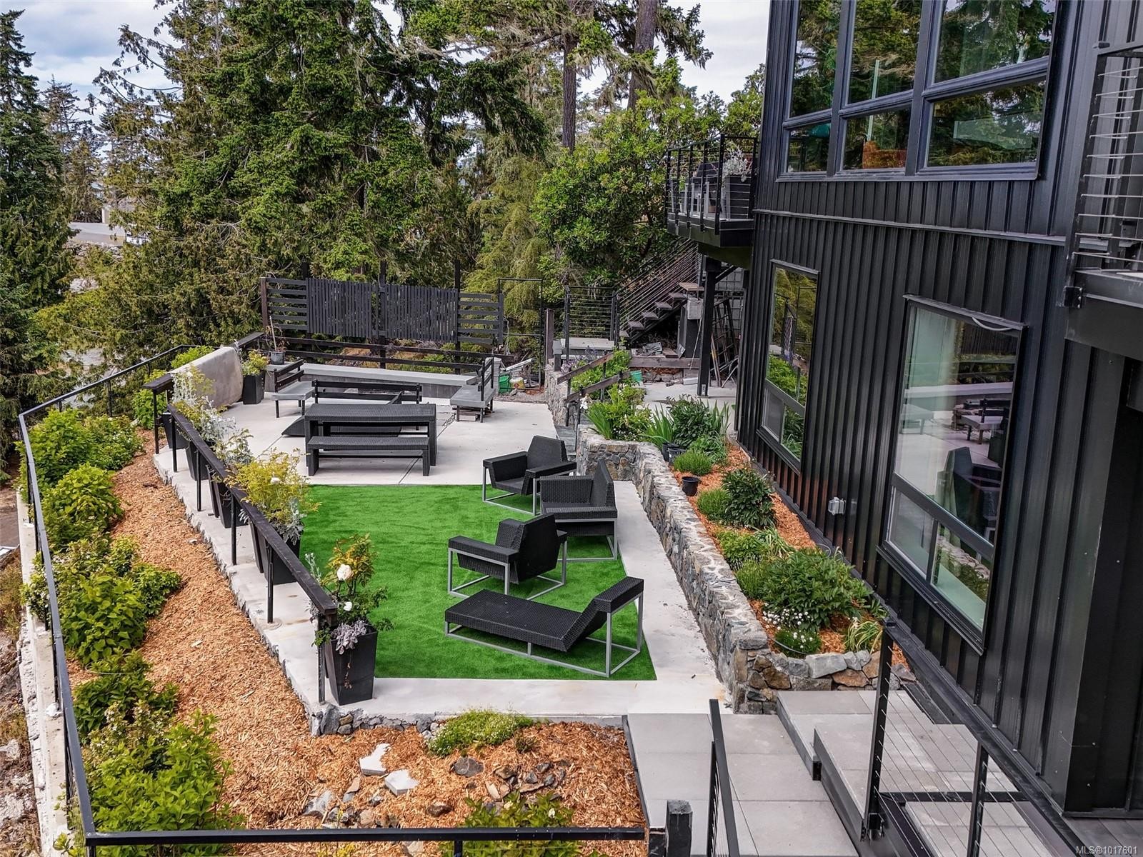 7551 Ocean Park Pl, Sooke, BC