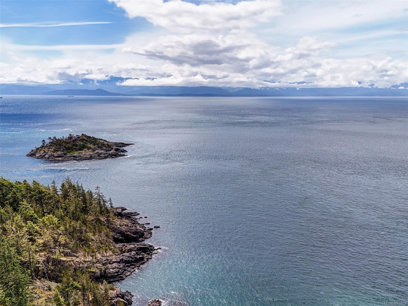 7551 Ocean Park Pl, Sooke, BC