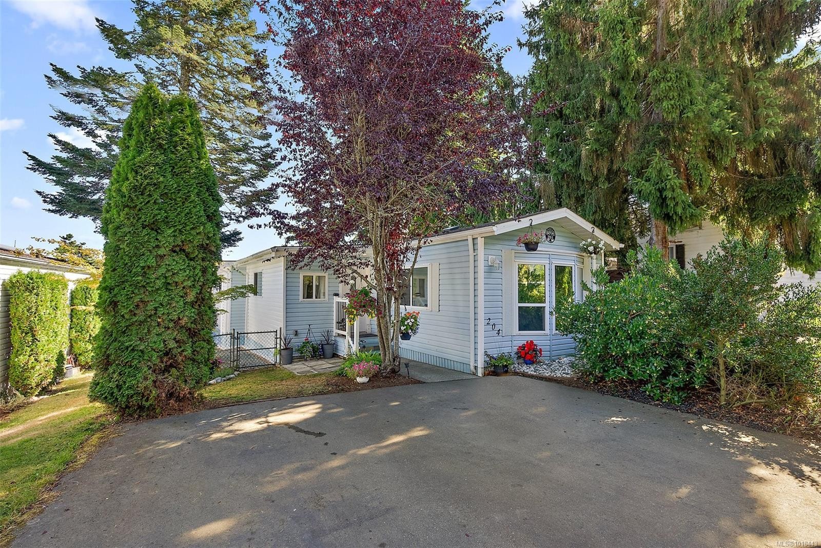 204-2779 Stautw Rd, Central Saanich, BC