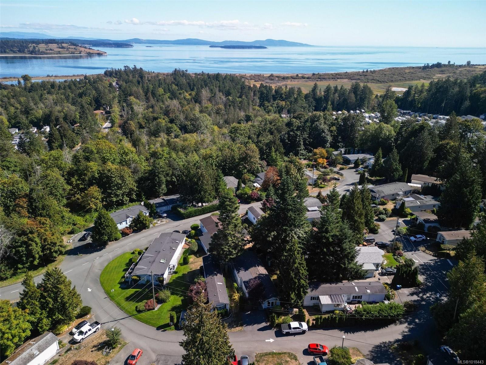 204-2779 Stautw Rd, Central Saanich, BC