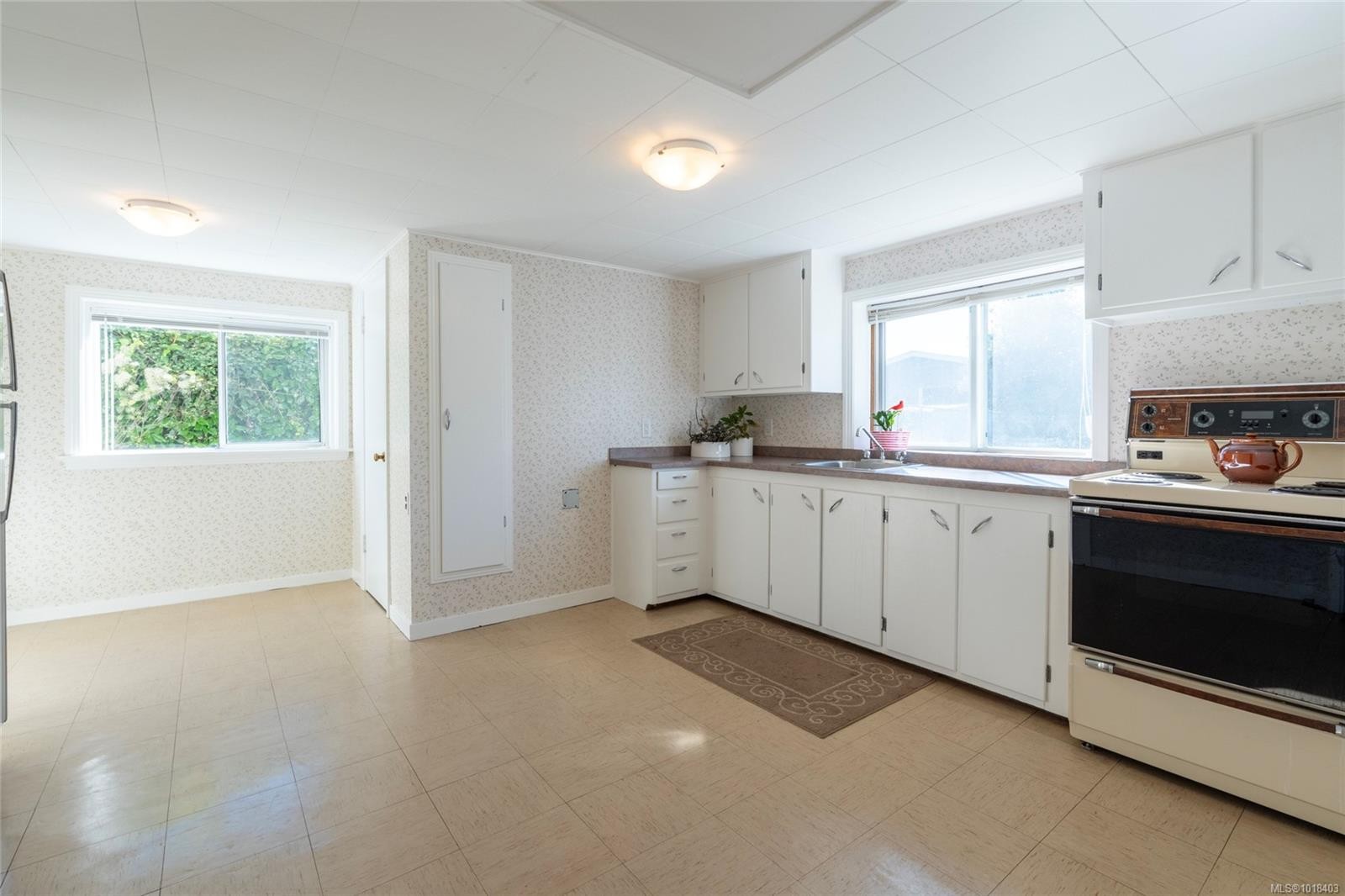 1131 Heald Ave, Esquimalt, BC