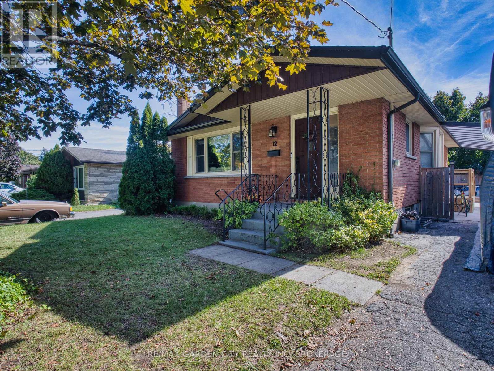 12 Princeway Drive, St. Catharines (Lakeport), ON - Outdoor