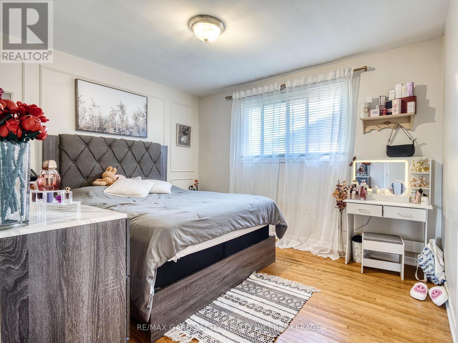 12 Princeway Drive, St. Catharines (Lakeport), ON - Indoor Photo Showing Bedroom