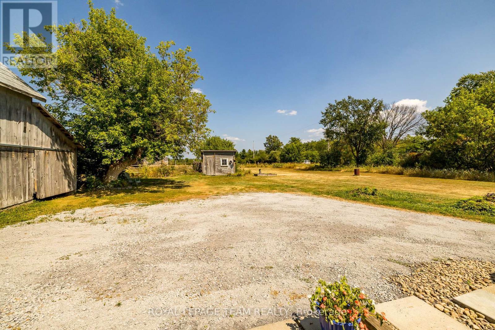 2106 Dunrobin Road, Ottawa, ON - Outdoor