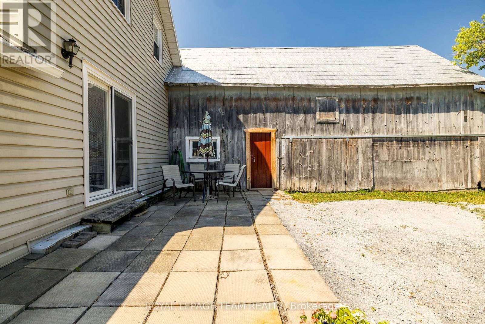 2106 Dunrobin Road, Ottawa, ON - Outdoor With Exterior