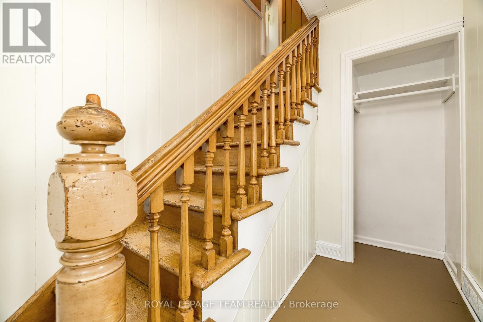 2106 Dunrobin Road, Ottawa, ON - Indoor Photo Showing Other Room