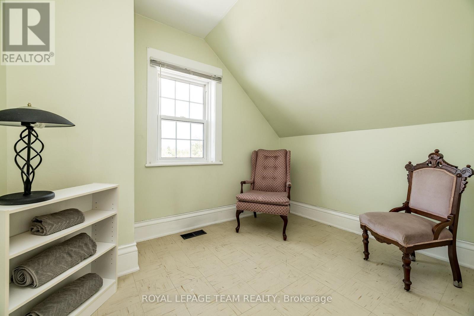 2106 Dunrobin Road, Ottawa, ON - Indoor