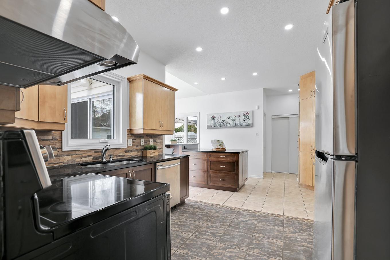 Kitchen - 4 Rue Molière, Gatineau (Aylmer), QC - Indoor Photo Showing Kitchen