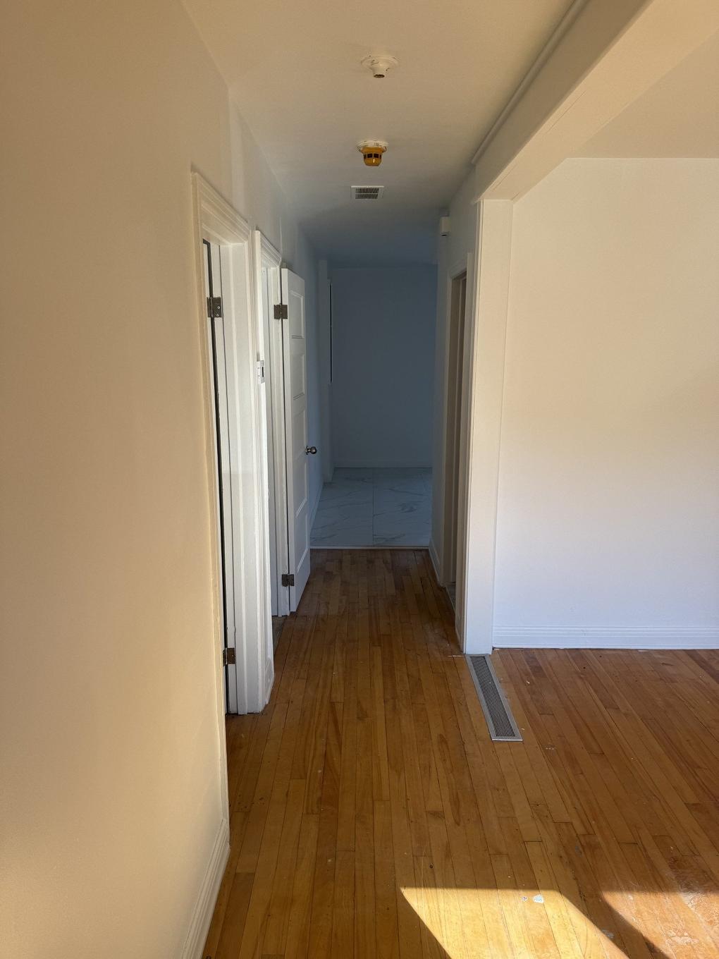 Corridor - 677 75E Avenue, Laval (Chomedey), QC - Indoor Photo Showing Other Room