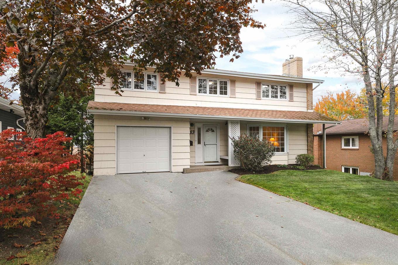 43 Deepwood Crescent, Halifax, NS