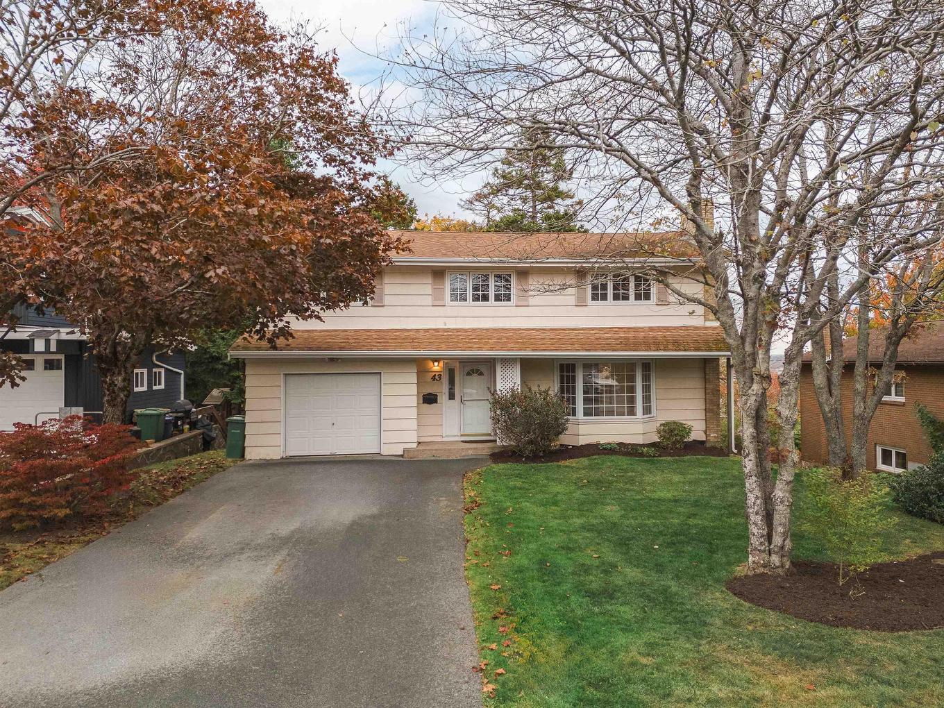 43 Deepwood Crescent, Halifax, NS