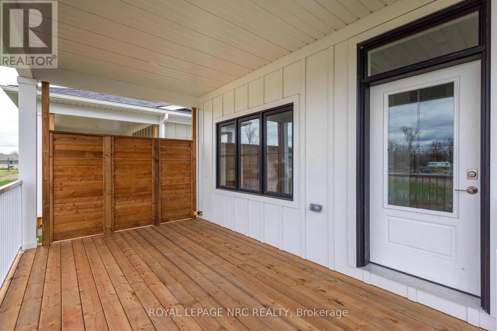 70D - 582 Seneca Drive, Fort Erie (Lakeshore), ON - Outdoor With Deck Patio Veranda With Exterior