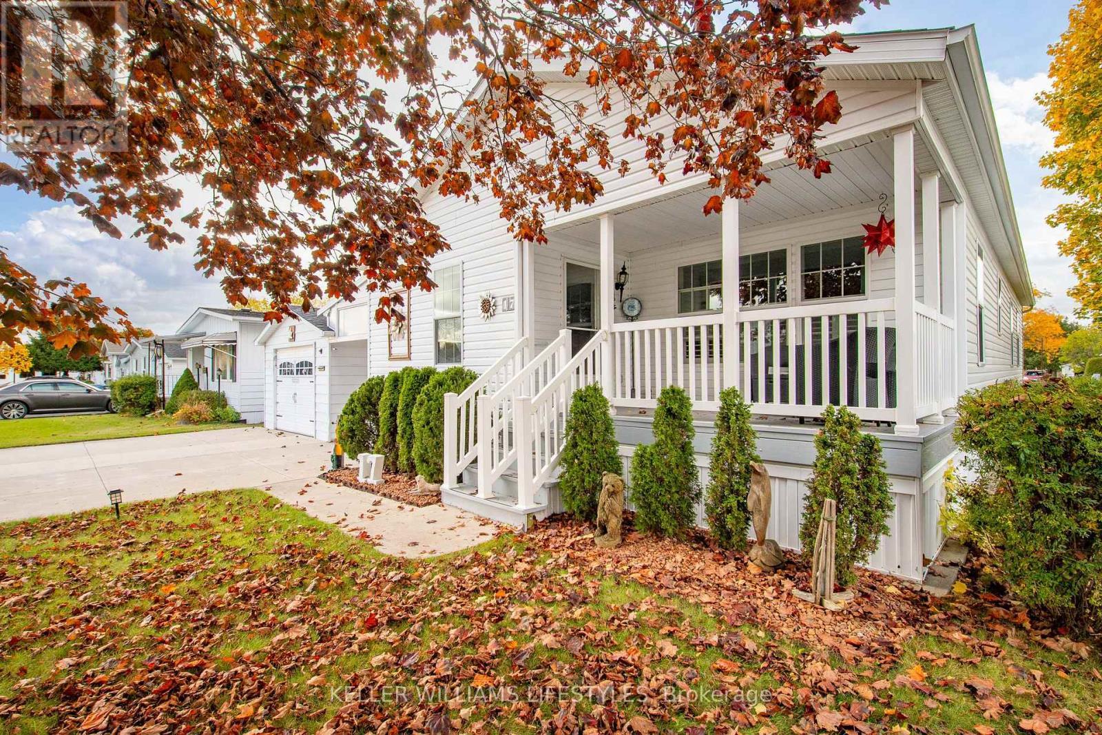 17 George Street, Strathroy-Caradoc (Se), ON - Outdoor