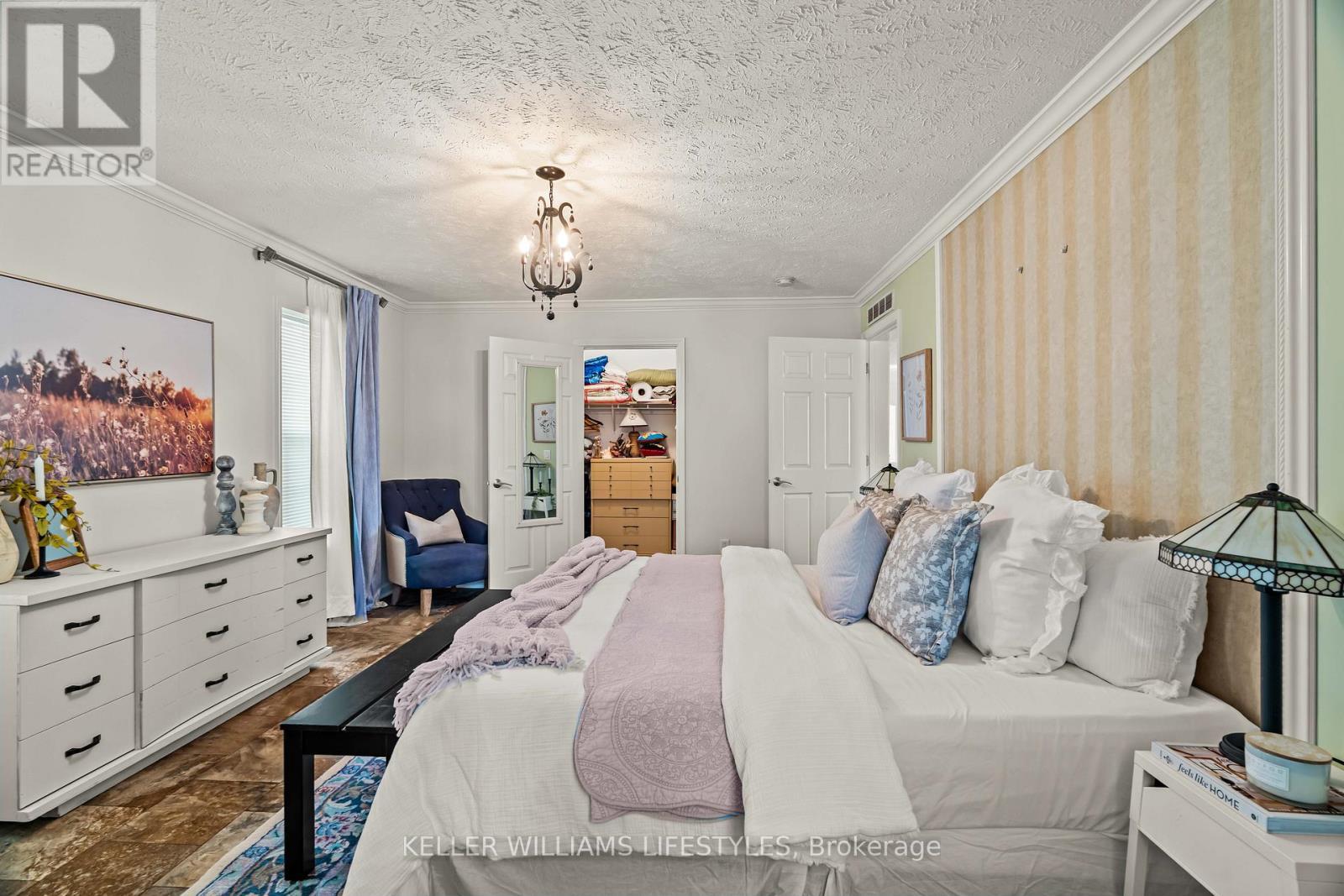 17 George Street, Strathroy-Caradoc (Se), ON - Indoor Photo Showing Bedroom