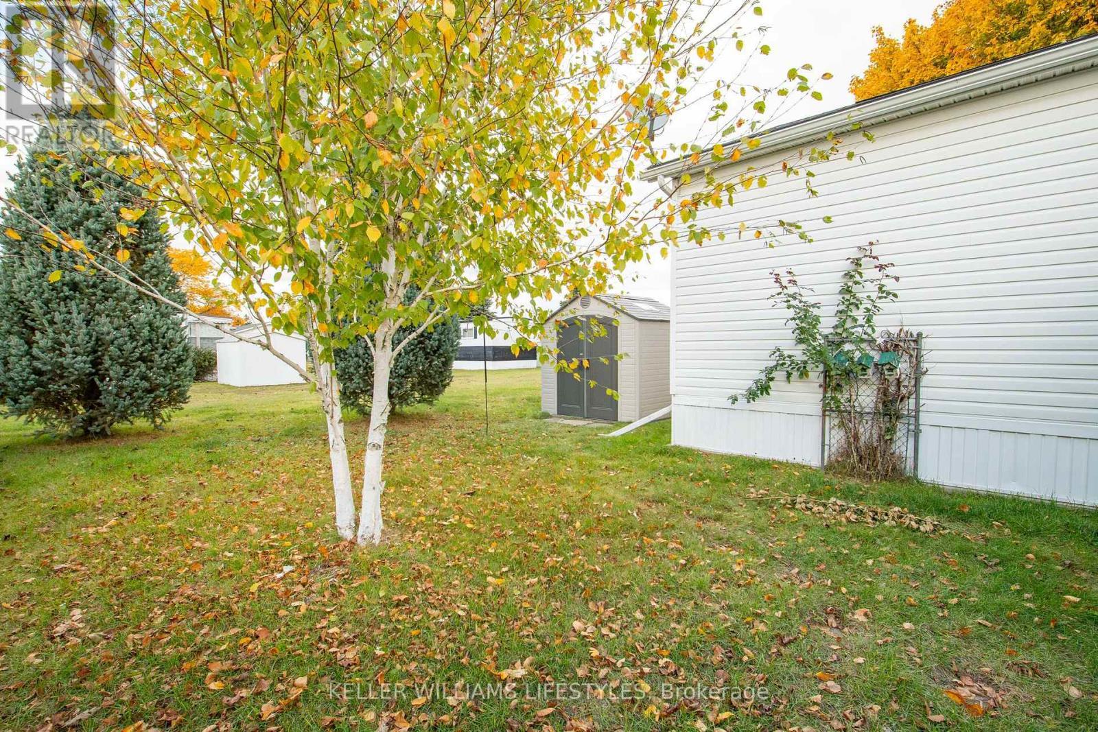 17 George Street, Strathroy-Caradoc (Se), ON - Outdoor