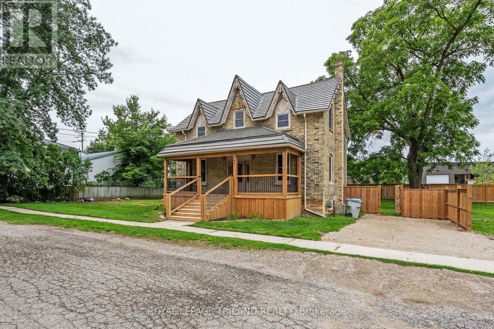191 Catherine Street, North Middlesex (Parkhill), ON - Outdoor With Deck Patio Veranda