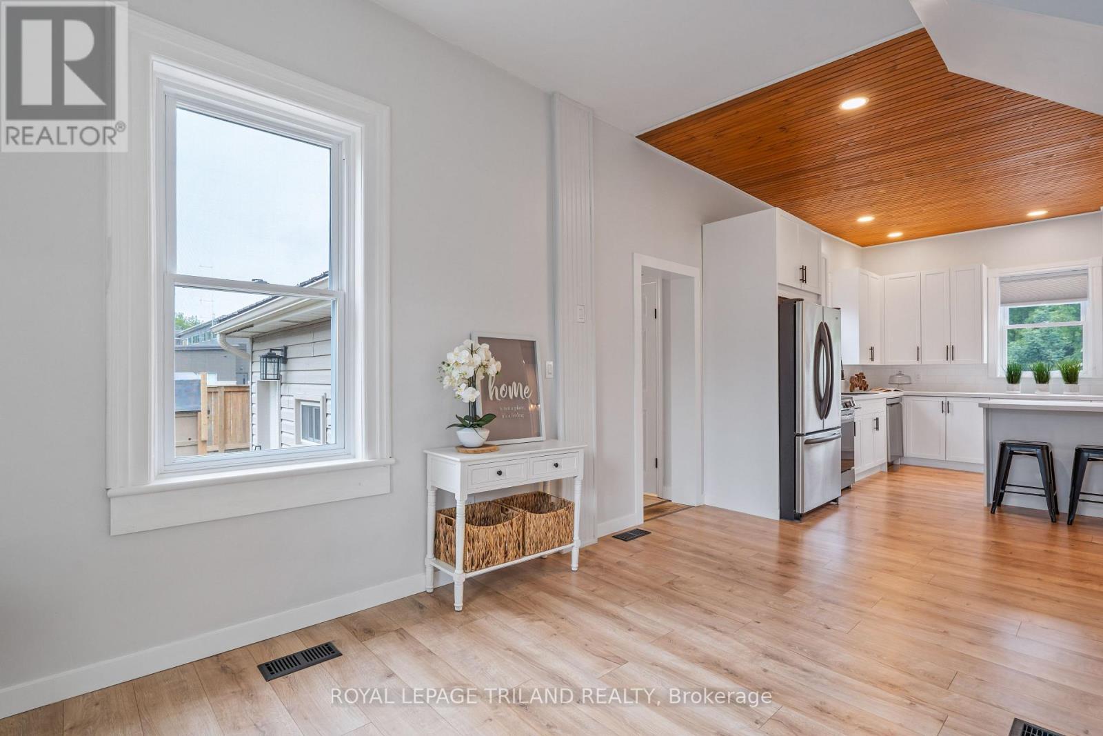 191 Catherine Street, North Middlesex (Parkhill), ON - Indoor