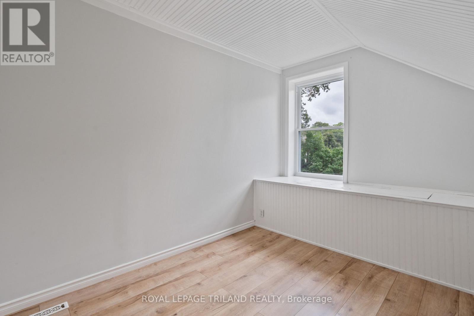 191 Catherine Street, North Middlesex (Parkhill), ON - Indoor Photo Showing Other Room