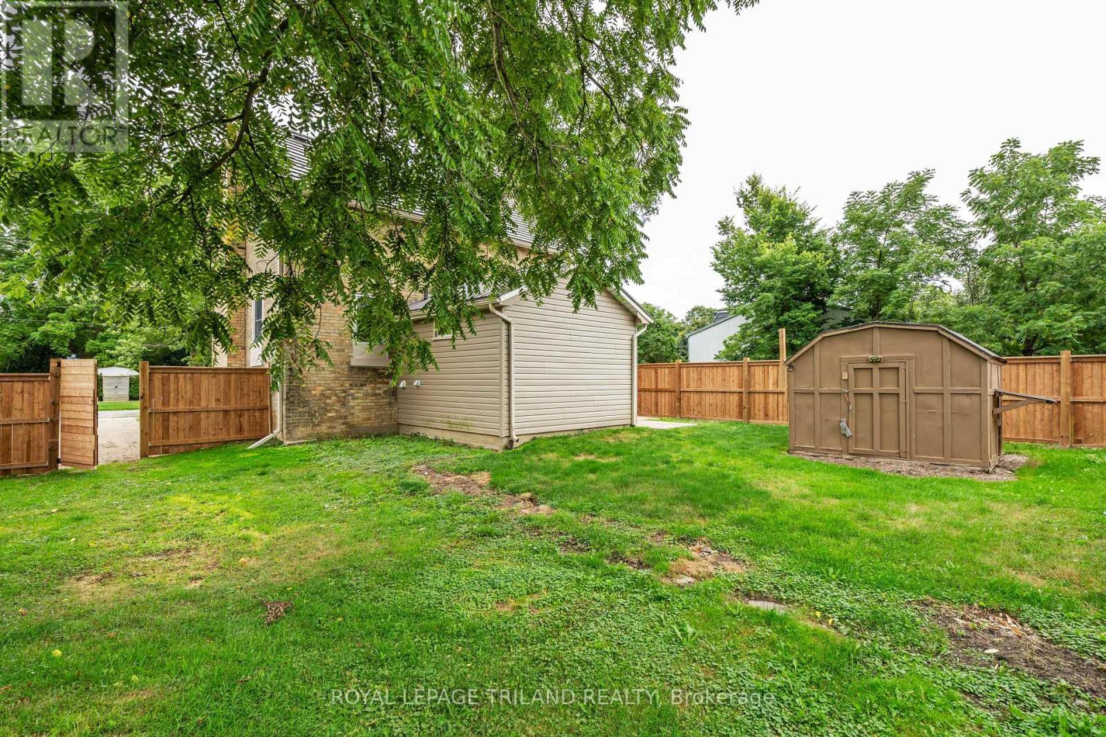 191 Catherine Street, North Middlesex (Parkhill), ON - Outdoor