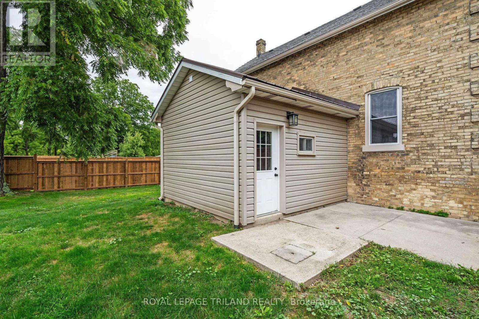 191 Catherine Street, North Middlesex (Parkhill), ON - Outdoor