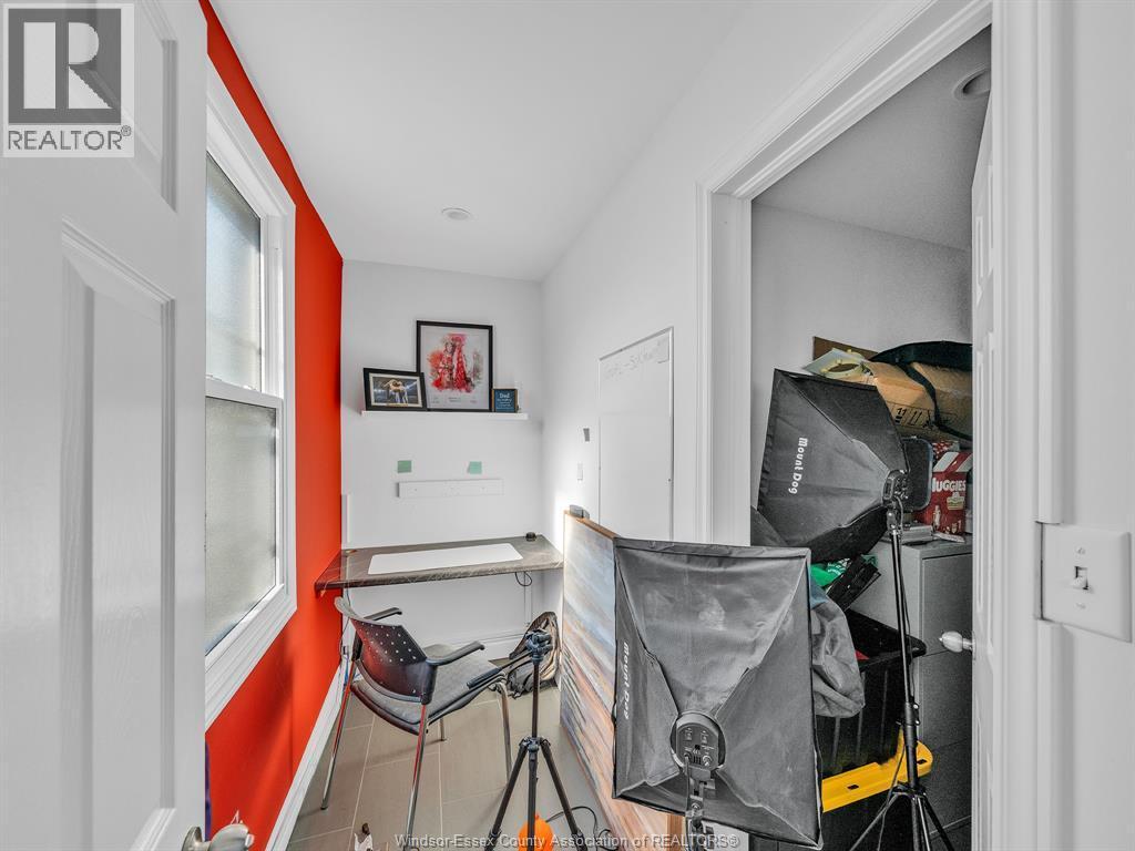 1145 Erie, Windsor, ON