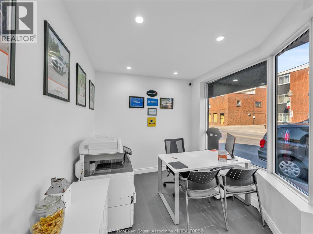 1145 Erie, Windsor, ON