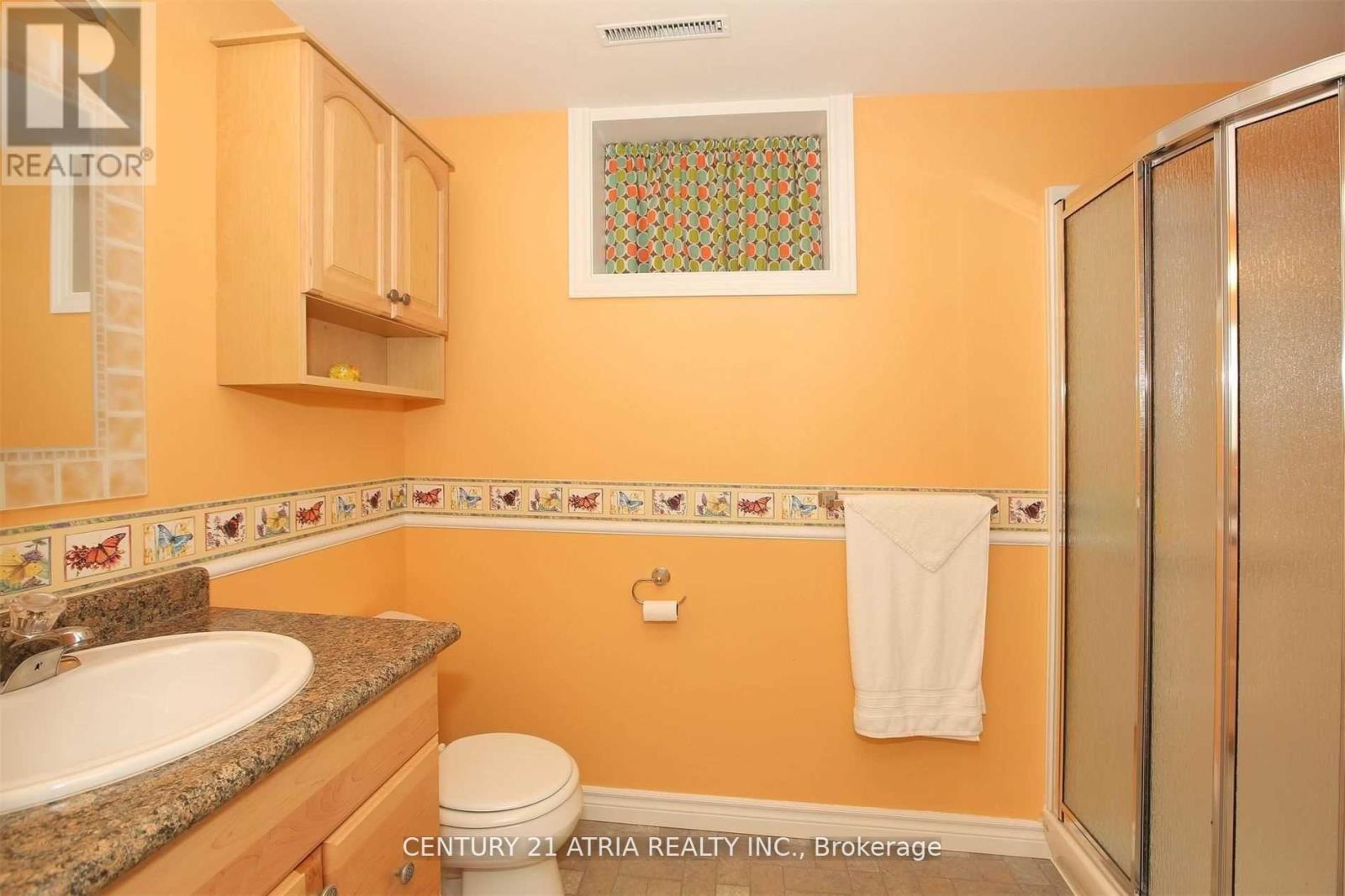 16 Brightbay Crescent, Markham, ON - Indoor Photo Showing Bathroom