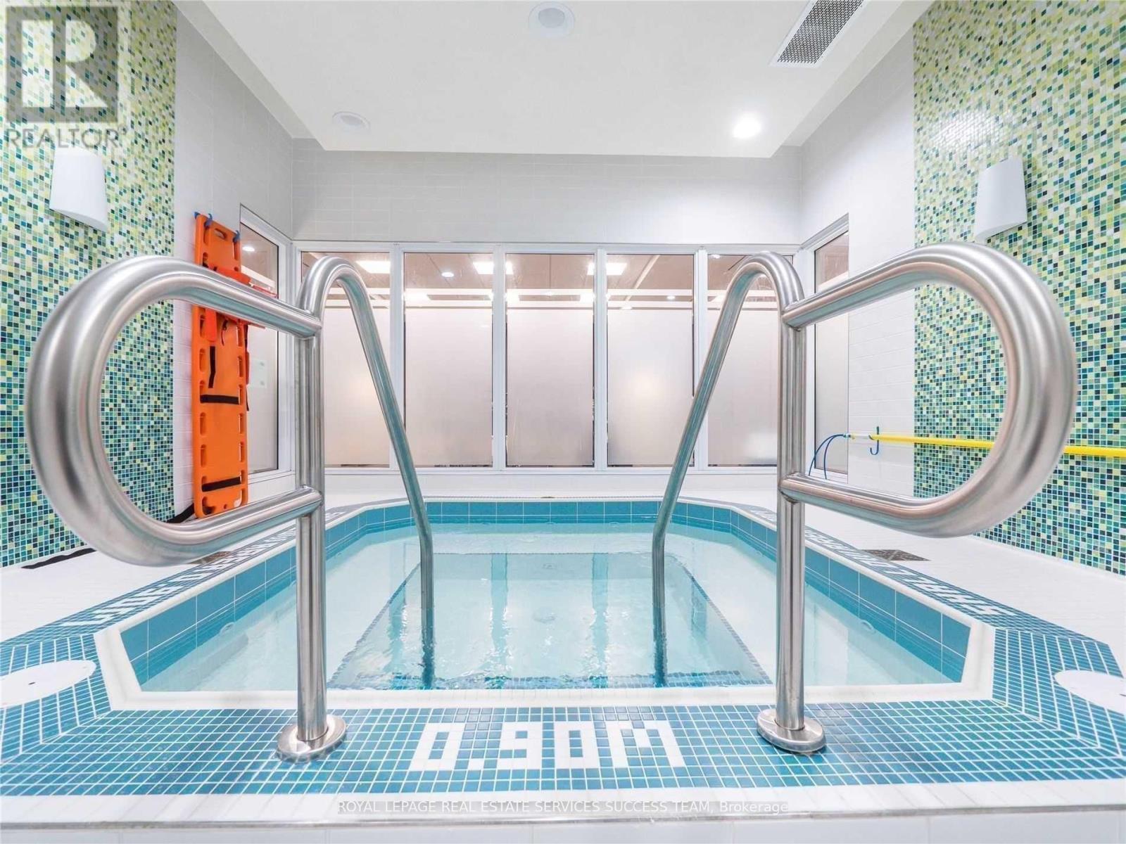 2002 - 7890 Bathurst Street, Vaughan, ON - Indoor Photo Showing Other Room With In Ground Pool