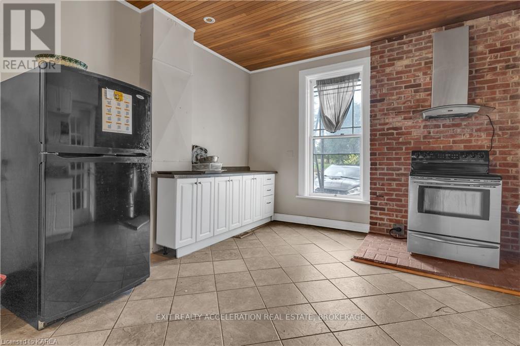 231 Dundas Street W, Greater Napanee (Greater Napanee), ON - Indoor