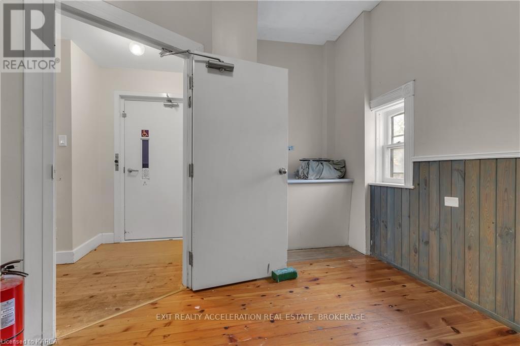 231 Dundas Street W, Greater Napanee (Greater Napanee), ON - Indoor Photo Showing Other Room