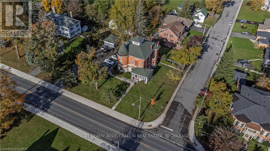 231 Dundas Street W, Greater Napanee (Greater Napanee), ON - Outdoor With View