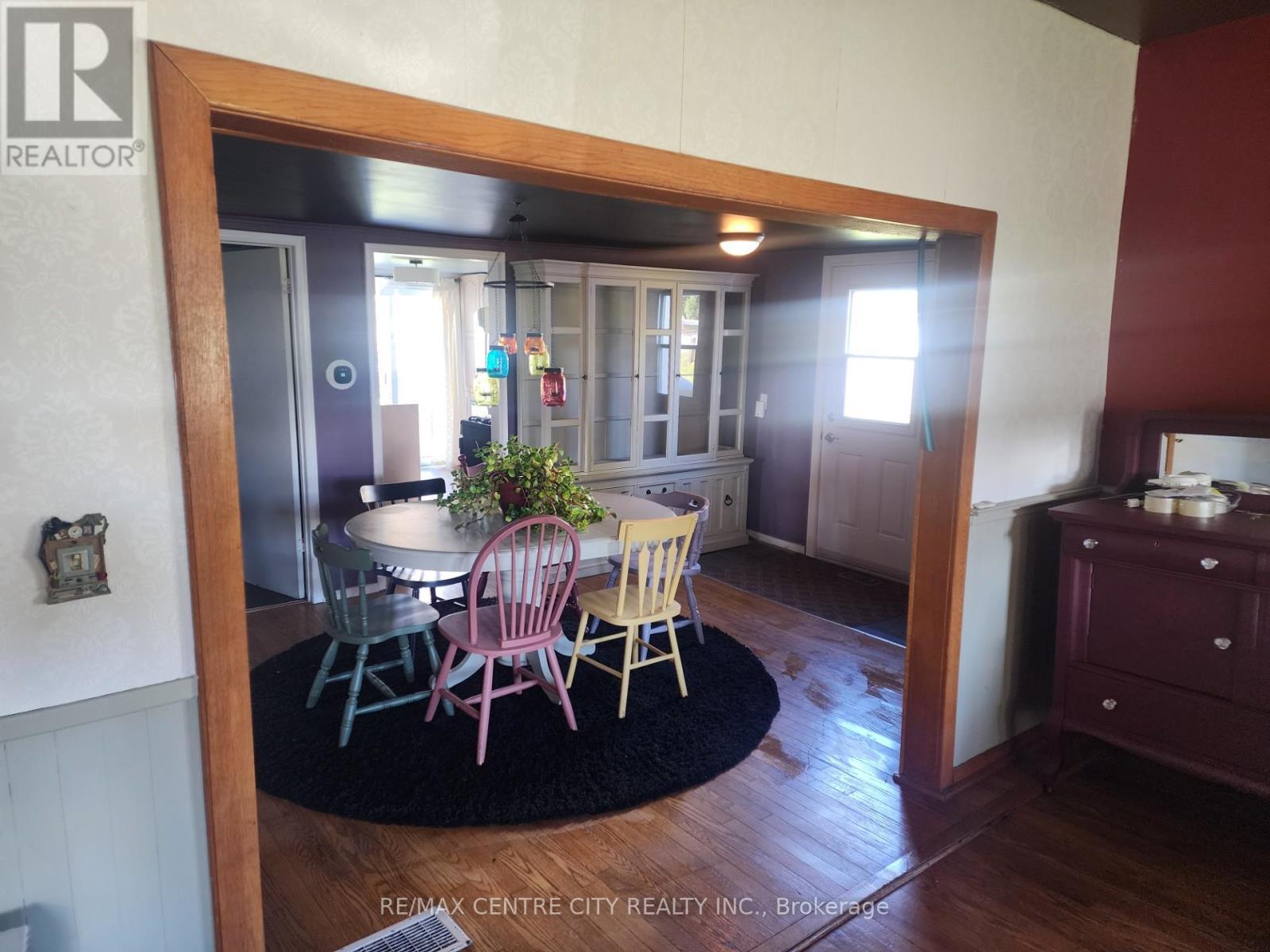 33168 Back Street, Dutton/Dunwich (Iona), ON - Indoor