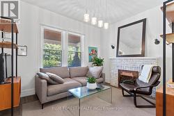 623 DUFFERIN AVENUE London East (East G), ON N5W 3J8