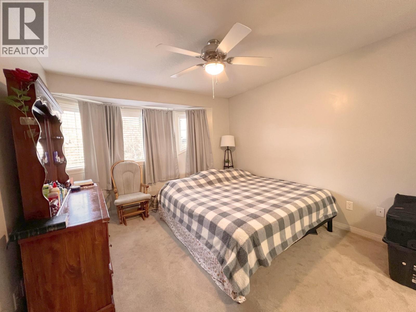 1945 Grasslands Boulevard Unit# 2, Kamloops, BC - Indoor Photo Showing Bedroom