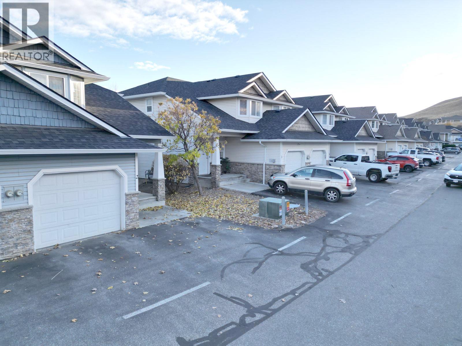 1945 Grasslands Boulevard Unit# 2, Kamloops, BC - Outdoor With Facade