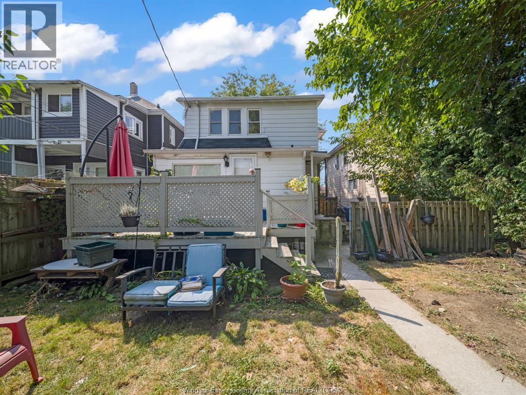 758 Pierre, Windsor, ON - Outdoor