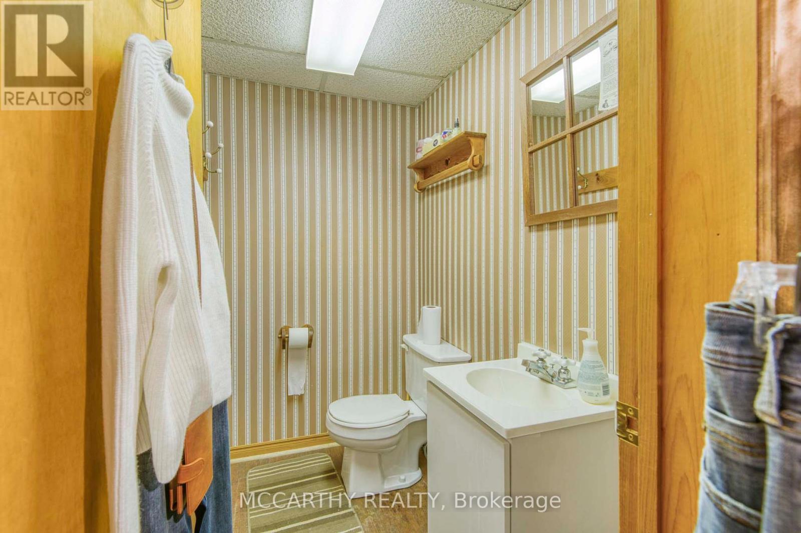 two piece washroom - 21 Toronto Street S, Grey Highlands, ON