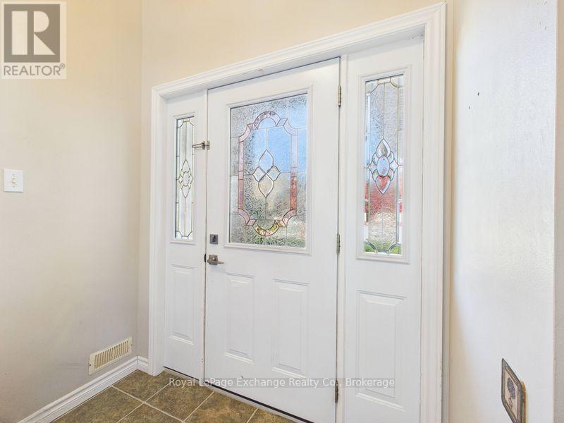 Upper - 378 Duncan Place, Kincardine, ON - Indoor Photo Showing Other Room