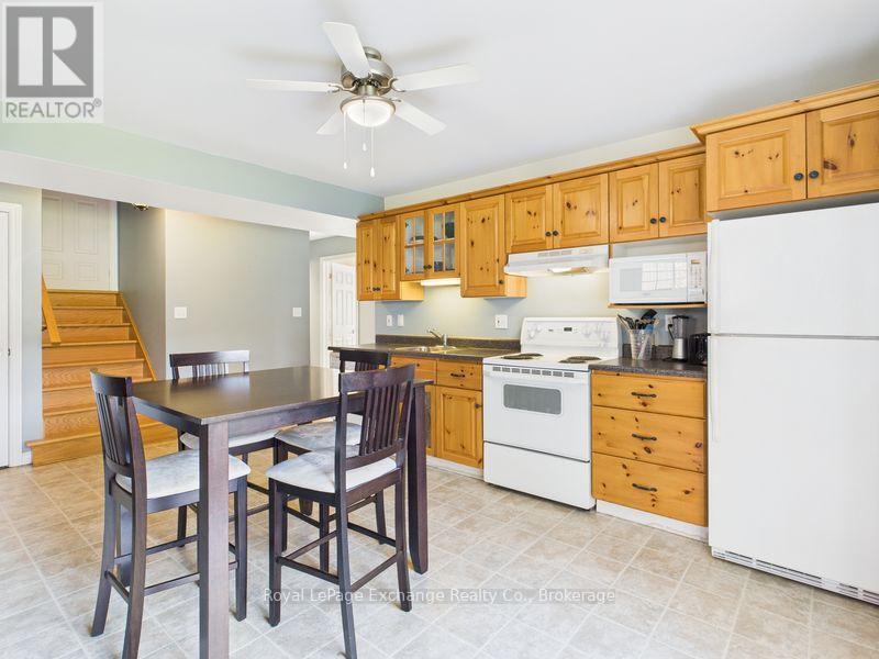 Lower - 378 Duncan Place, Kincardine, ON - Indoor Photo Showing Kitchen
