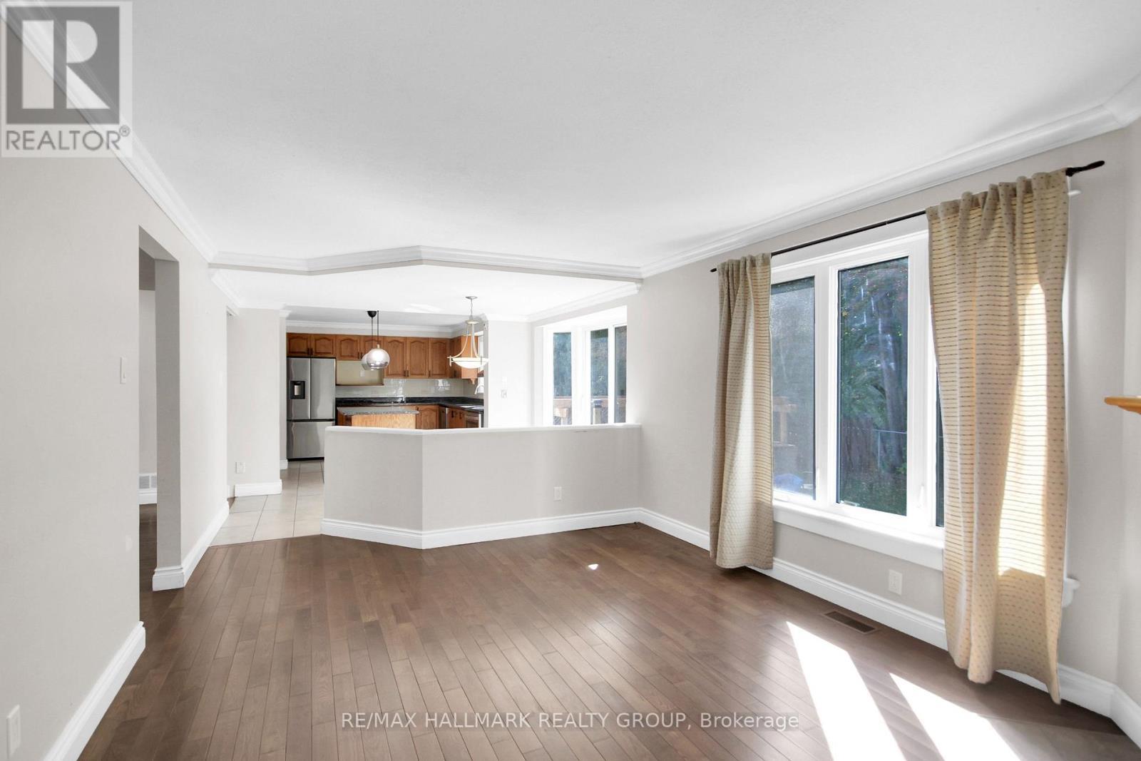 1662 Hunters Run Drive, Ottawa, ON