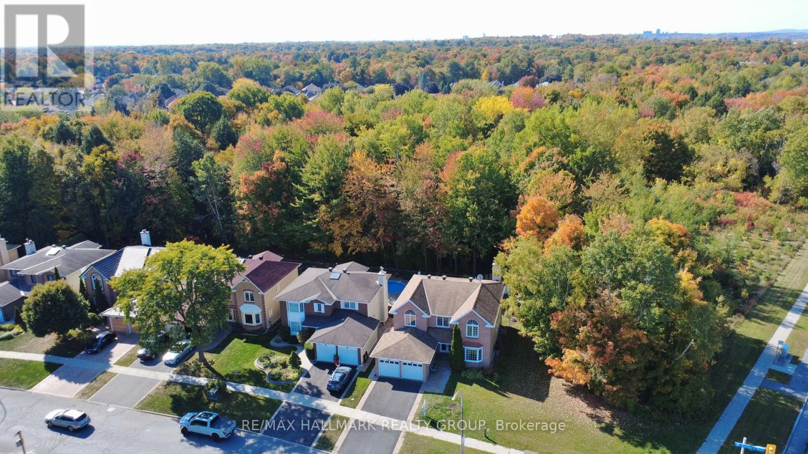 1662 Hunters Run Drive, Ottawa, ON