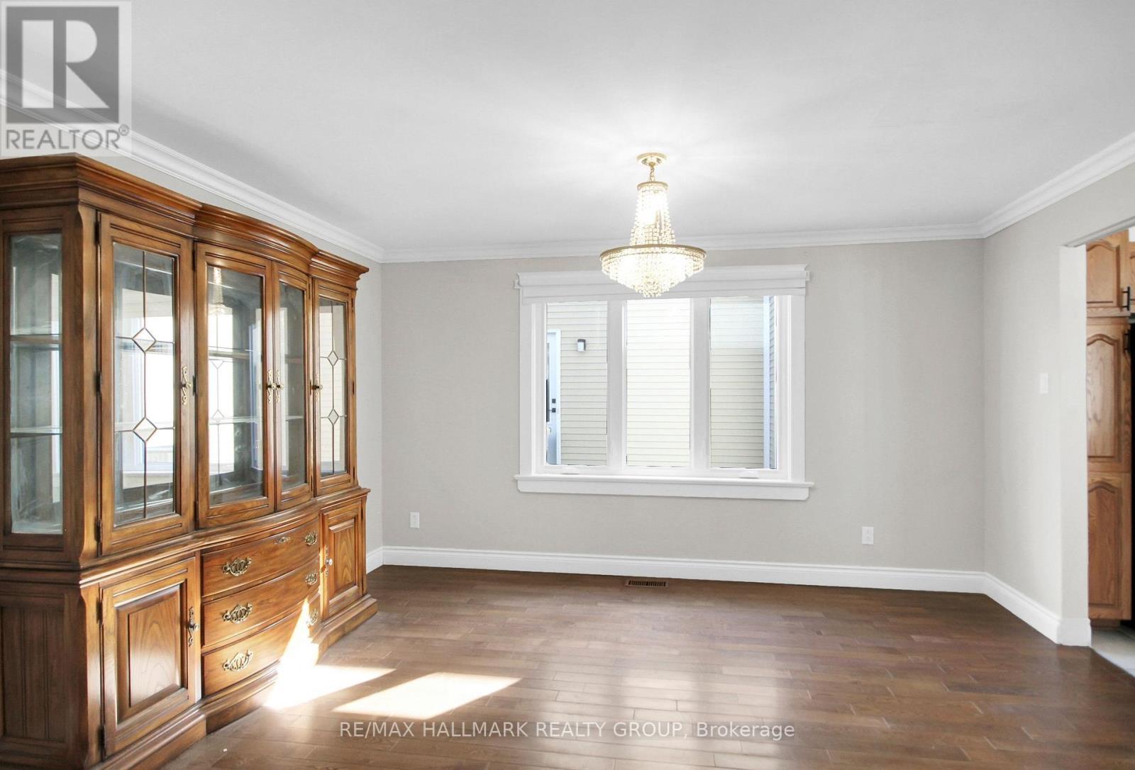 1662 Hunters Run Drive, Ottawa, ON