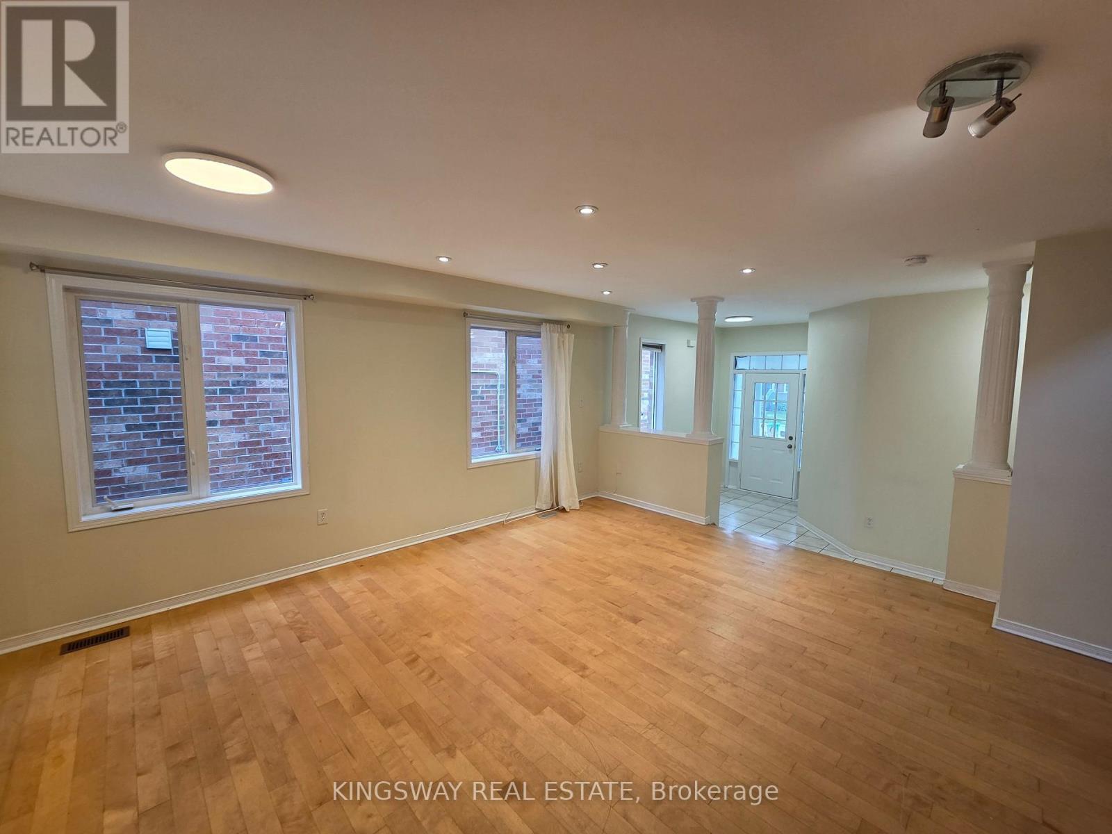 4859 Marble Arch Mews, Mississauga, ON - Indoor Photo Showing Other Room