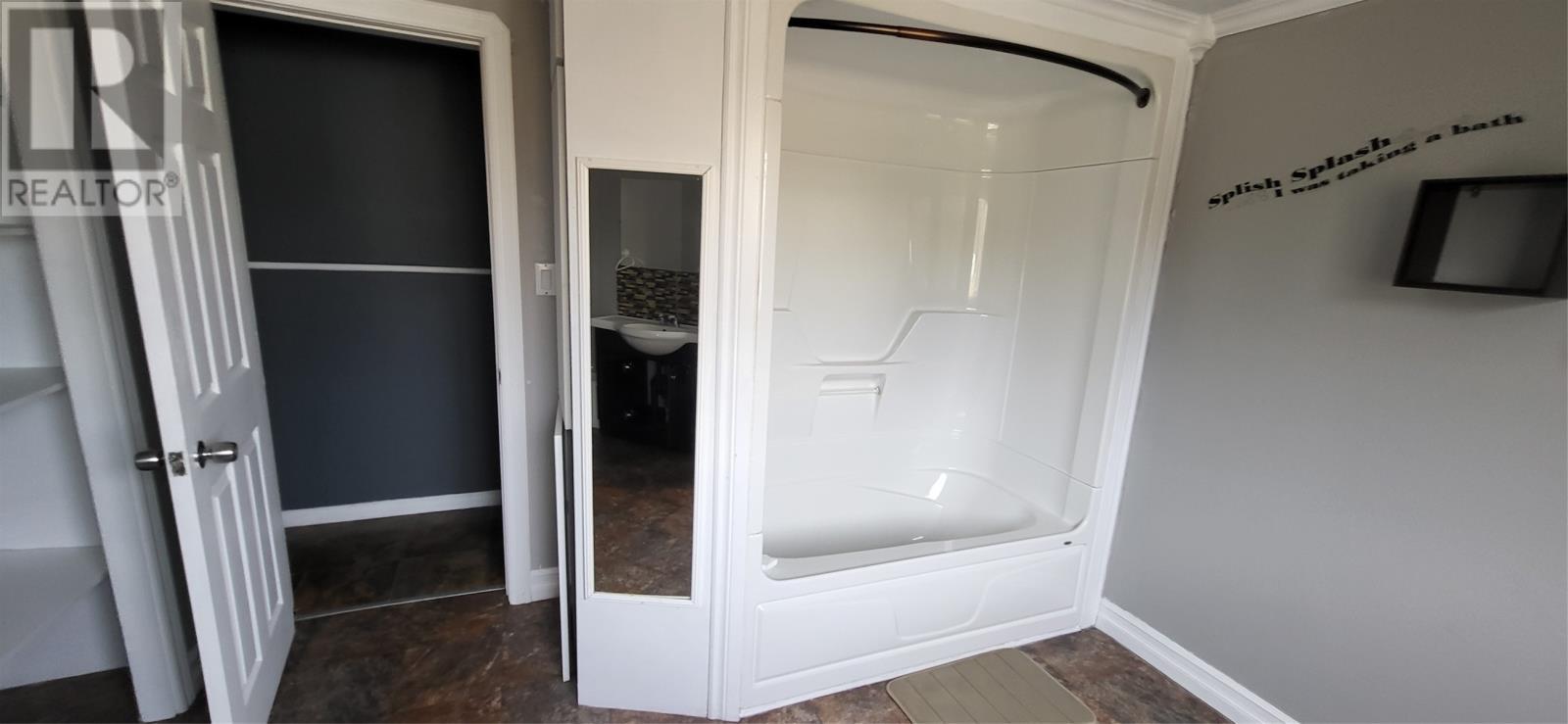 55 Cloud Street, Roddicton, NL - Indoor