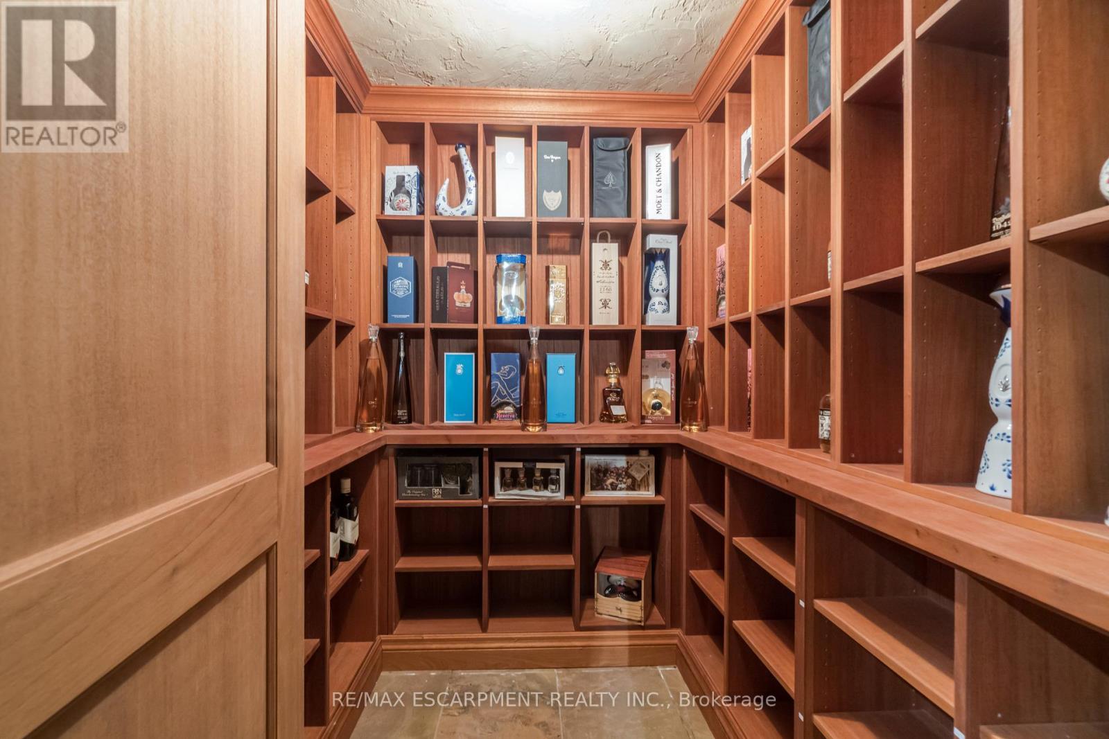 1476 Carmen Drive, Mississauga, ON - Indoor